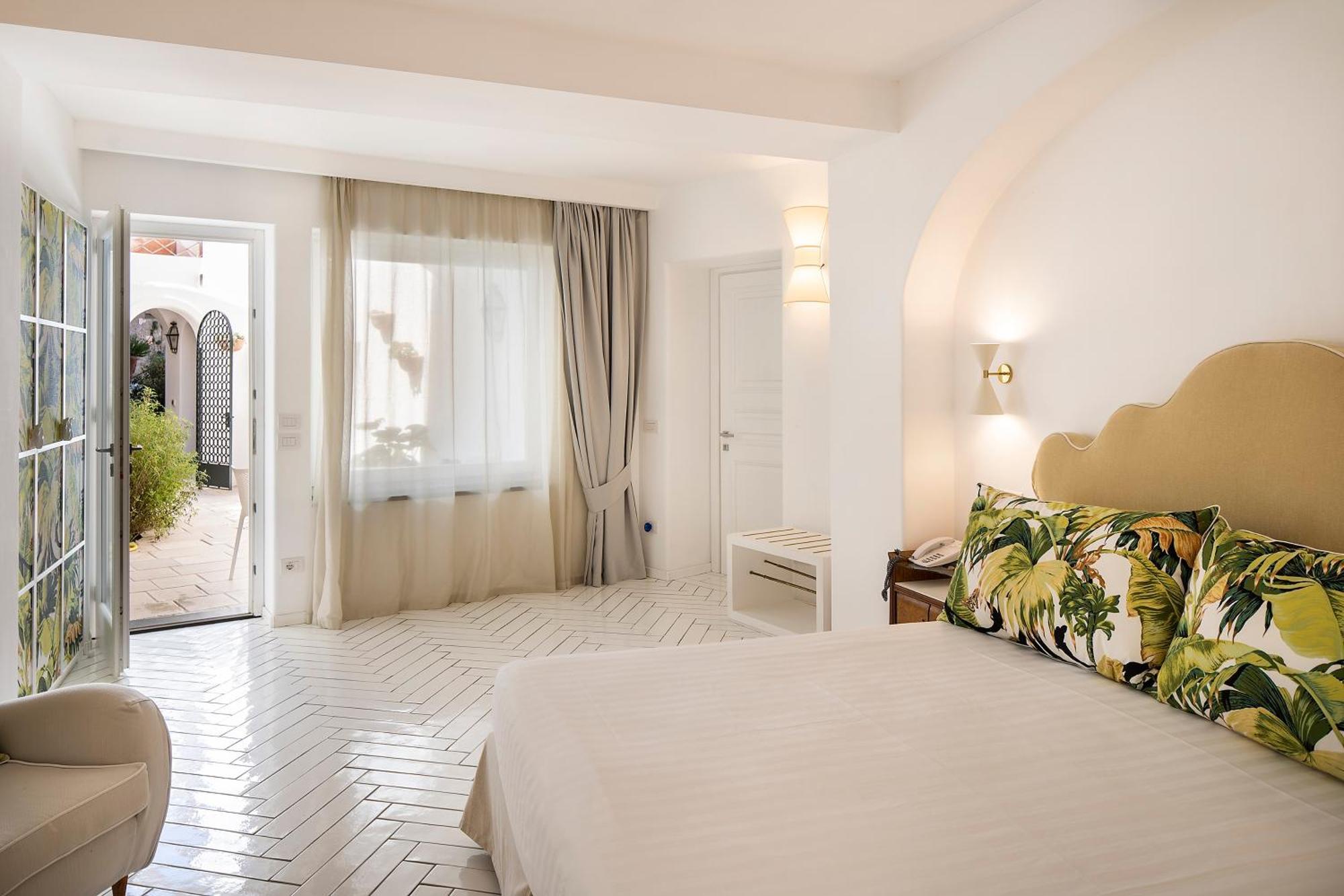 Superior Room Terrace Garden View