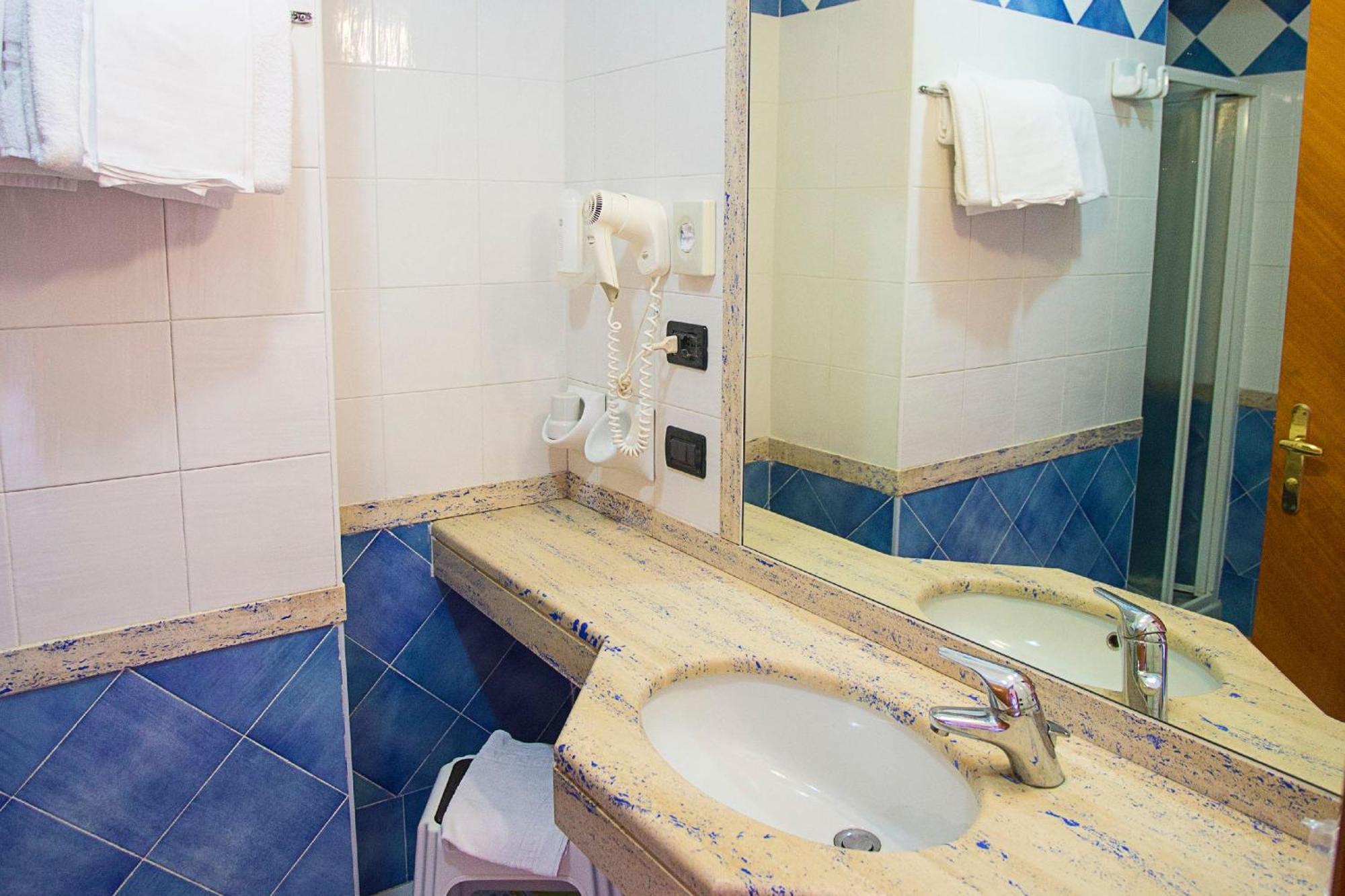 Double or Twin Room Partial Sea View