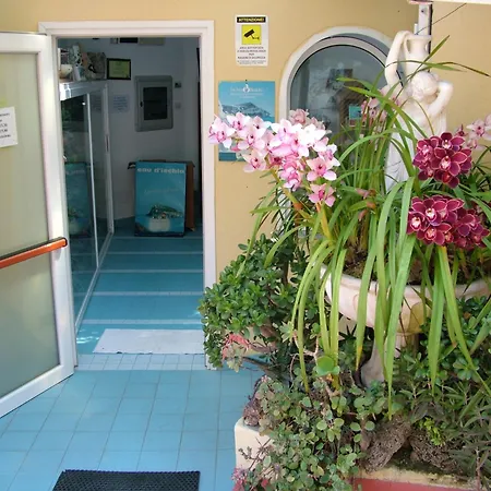 Hotel Giardino Delle Ninfe E La Fenice-3